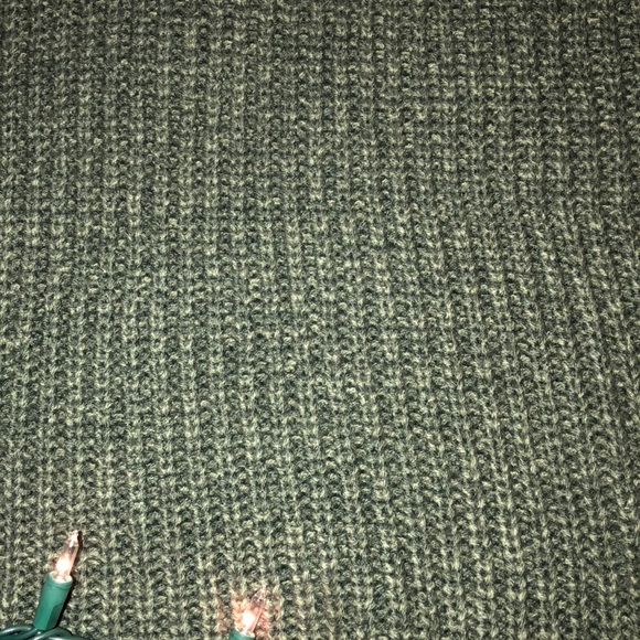 Mid length dark green turtle neck sweater - Picture 2 of 5